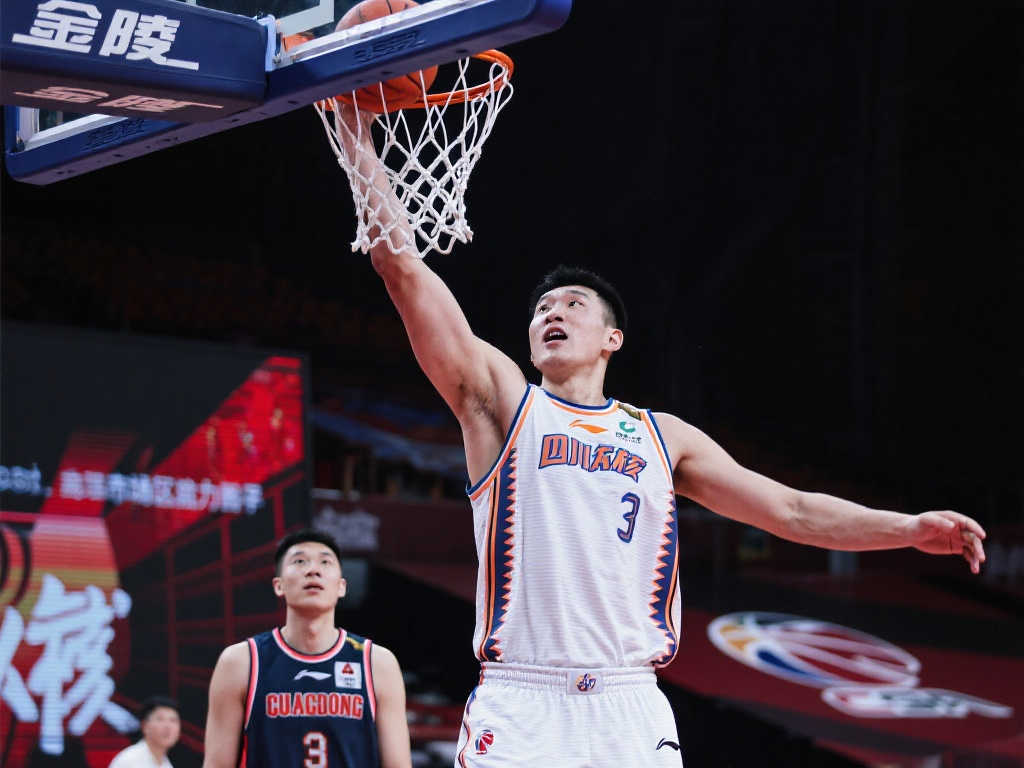 明显更加流 明显更加流